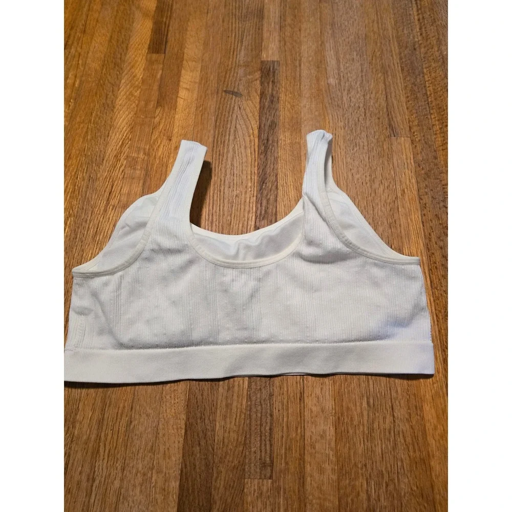 No Boundaries Women XL Cream White Ribbed Seamless Scoop Neck Wireless Bralette‎